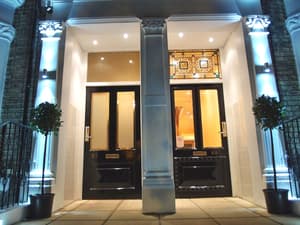 thumbnail: Front of property