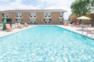 thumbnail: Outdoor pool