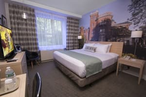 thumbnail: Room
