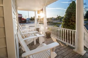 thumbnail: Porch