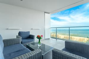 thumbnail: Living area