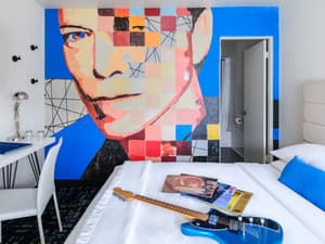 thumbnail: Room