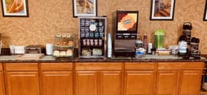 thumbnail: Breakfast area