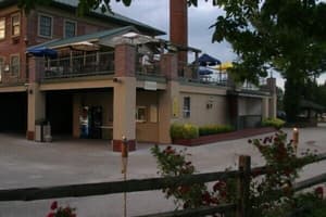 thumbnail: Front of property