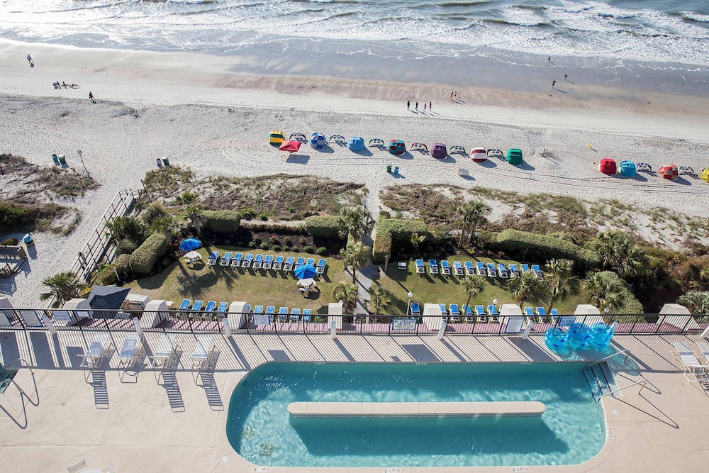 Rooftop pool