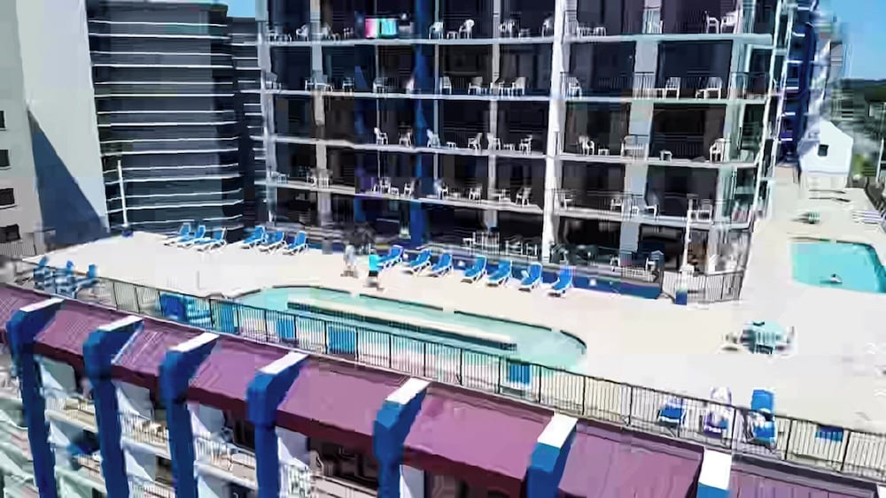 Rooftop pool