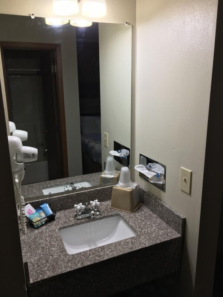 Bathroom sink