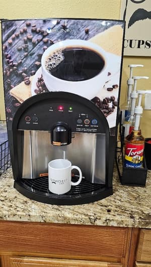 thumbnail: Breakfast area