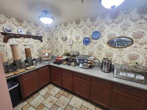 thumbnail: Breakfast buffet