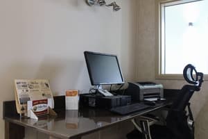thumbnail: Business center