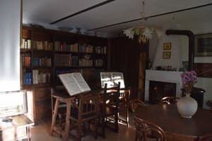 thumbnail: Interior