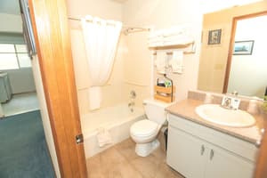 thumbnail: Bathroom