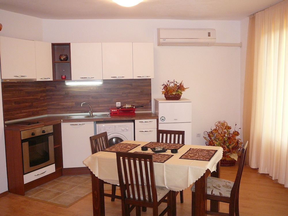 Restaurant-cafeteria