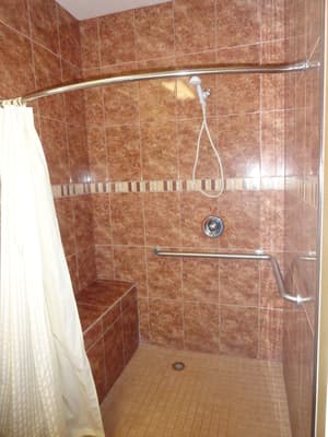 thumbnail: Bathroom shower