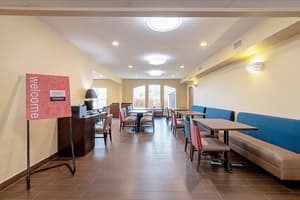 thumbnail: Breakfast area