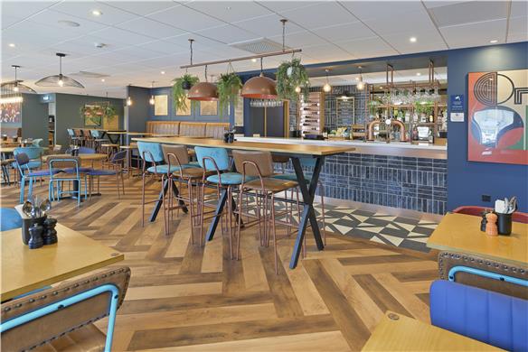 On-Site,Bar/Lounge