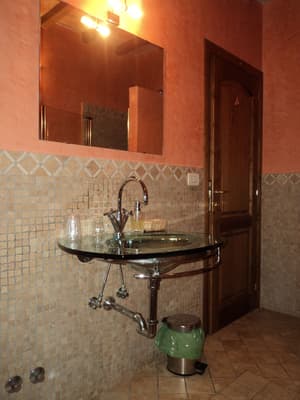 thumbnail: Bathroom sink