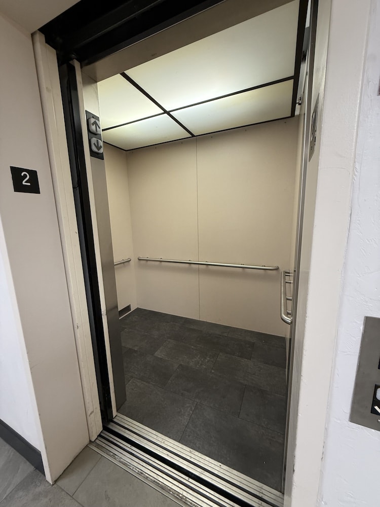 Elevator