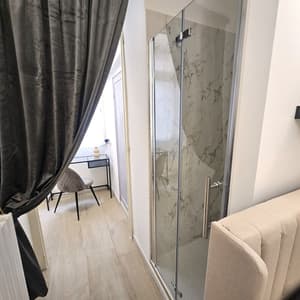 thumbnail: Interior