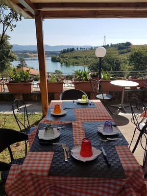 thumbnail: Breakfast area