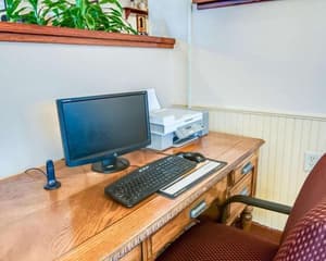 thumbnail: Business center