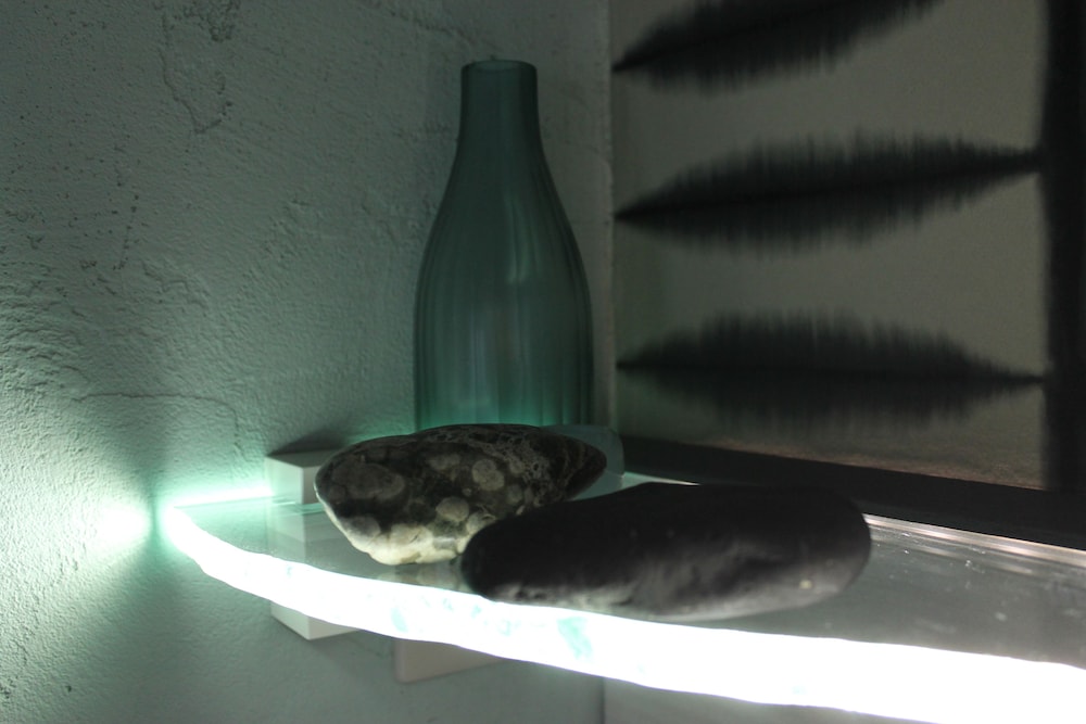 Deep soaking bathtub