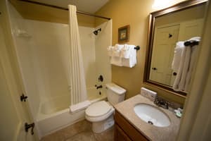 thumbnail: Bathroom amenities