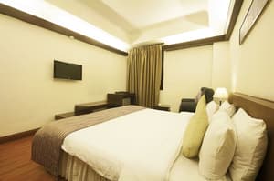 thumbnail: Room