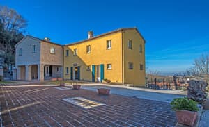 thumbnail: Exterior