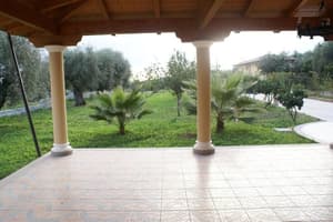 thumbnail: Property grounds