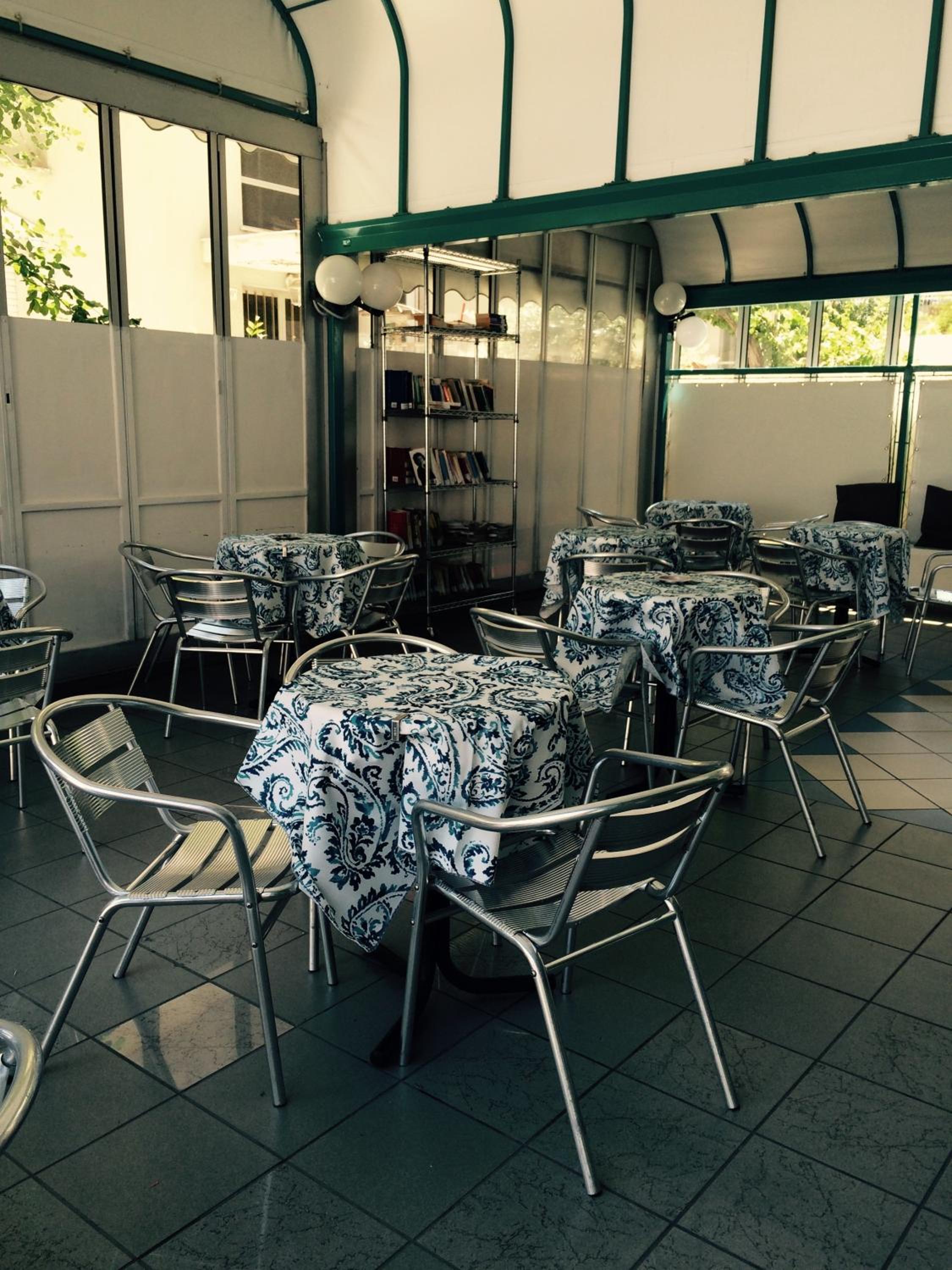 Restaurant-cafeteria