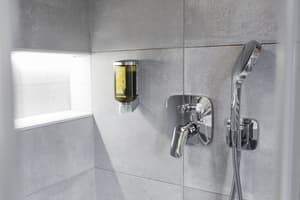 thumbnail: Bathroom shower