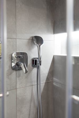 thumbnail: Bathroom shower