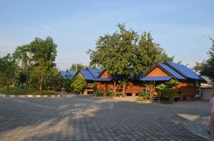 thumbnail: Front of property - evening/night