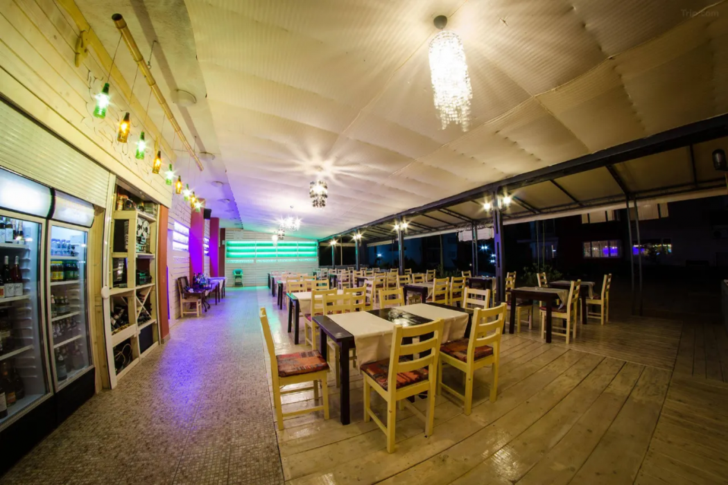 Restaurant-cafeteria