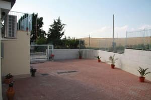 thumbnail: General view