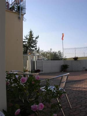 thumbnail: General view