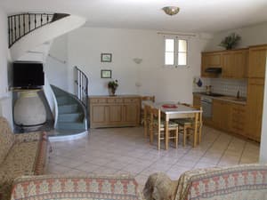 thumbnail: Living area