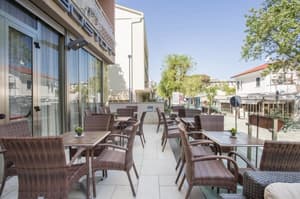 thumbnail: Terrace/patio