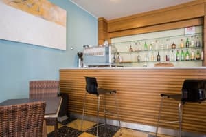 thumbnail: Bar (on property)