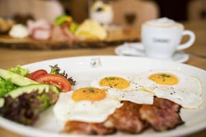 thumbnail: Breakfast meal