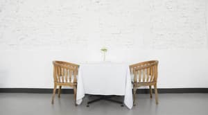 thumbnail: Couples dining