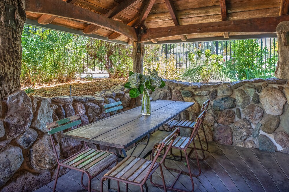 BBQ/picnic area