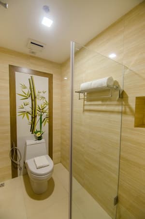 thumbnail: Bathroom