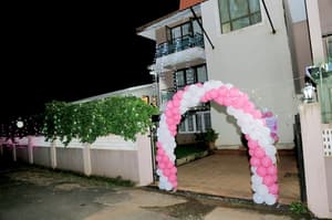 thumbnail: Property entrance