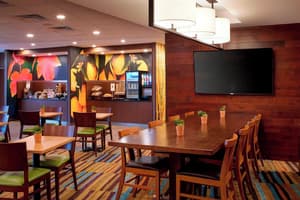 thumbnail: Restaurant