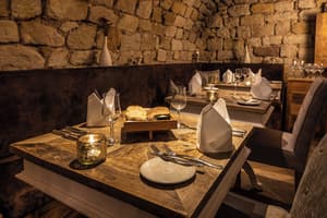 thumbnail: Restaurant