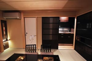 thumbnail: In-room dining