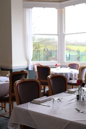thumbnail: Restaurant