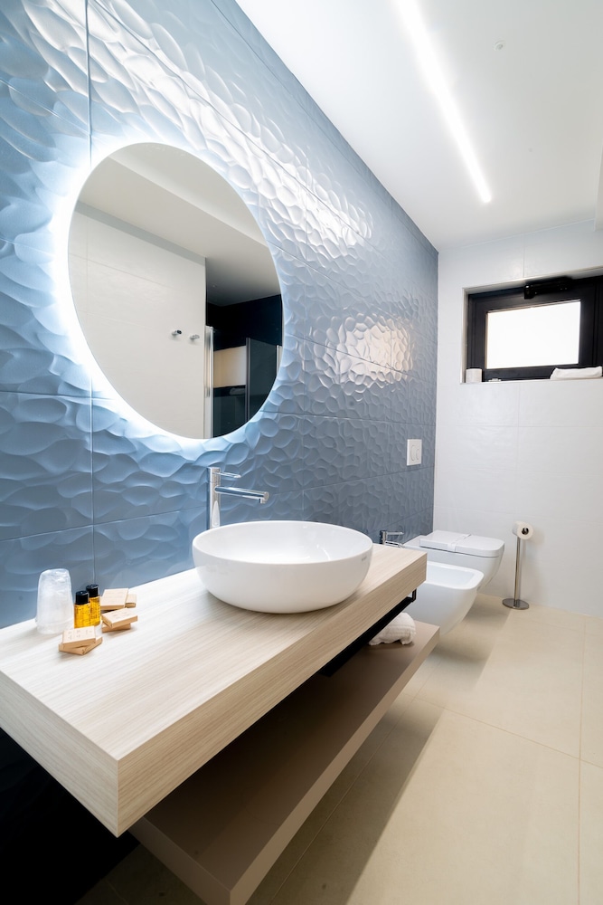 Swimming pool-spa
